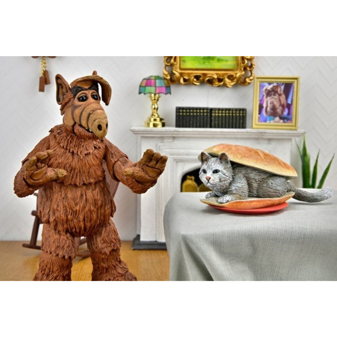 NECA Ultimate Alf 7" Scale Action Figure