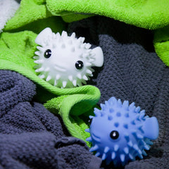 Kikkerland Puffer Fish Laundry Reusable Cute Dryer Buddies