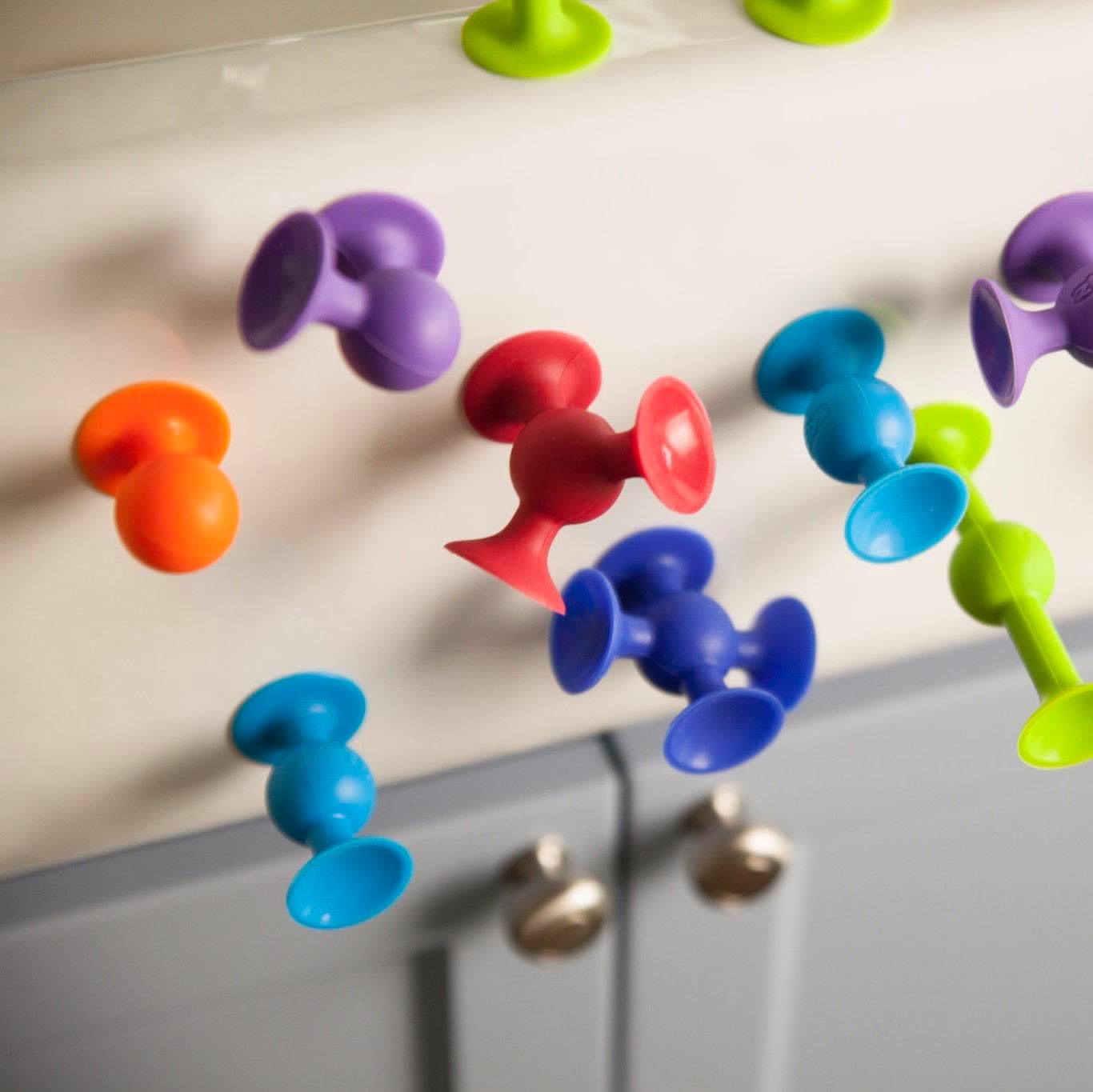 Squigz™ – Deluxe Set - Fat Brain Toys