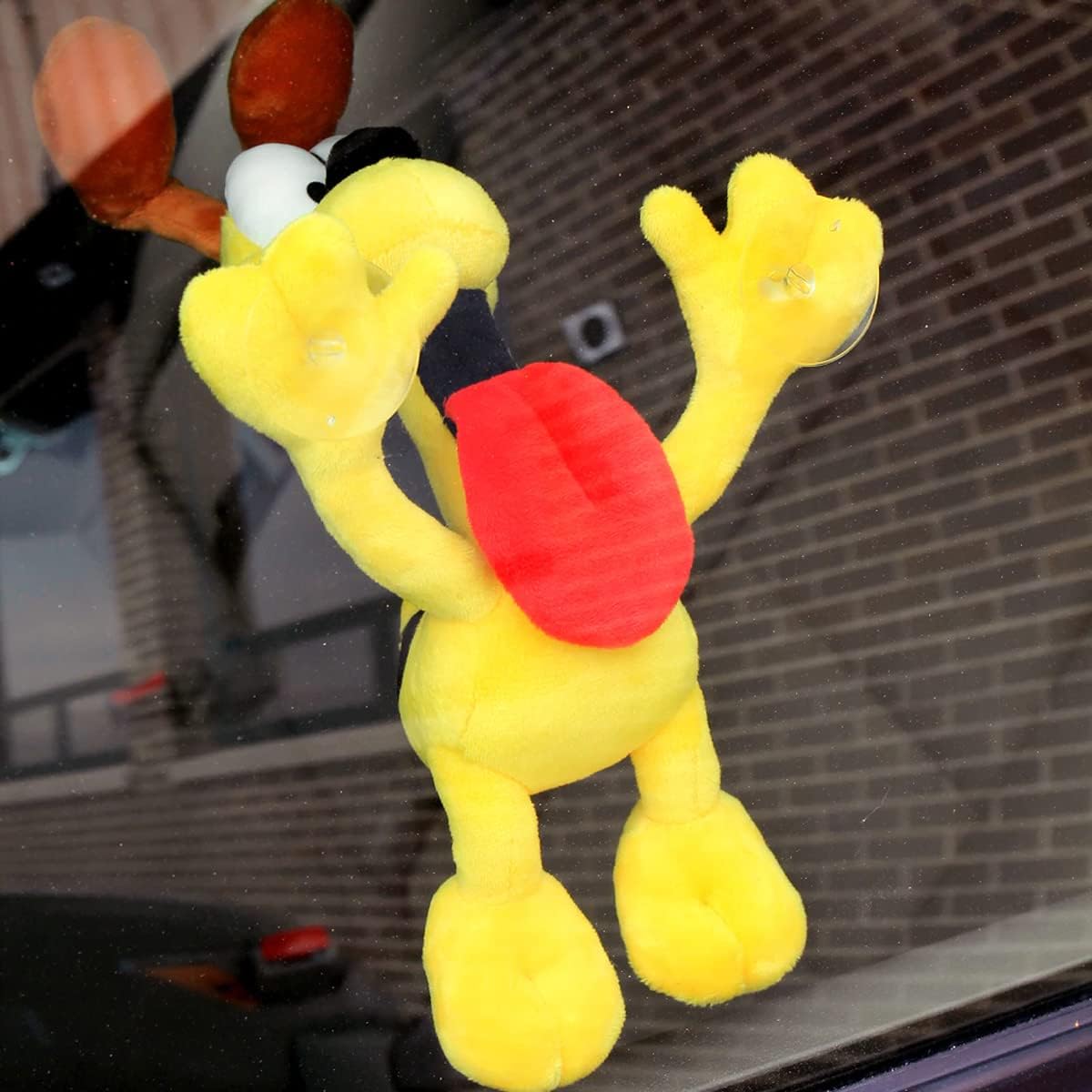 Kidrobot Garfield Odie 8 Inch Suction Cup Window Clinger